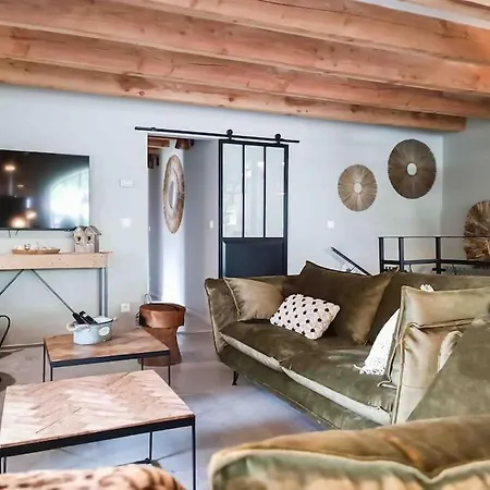Feriehus Authentique Grange Renovee Avec Piscine, Jacuzzi Thégra